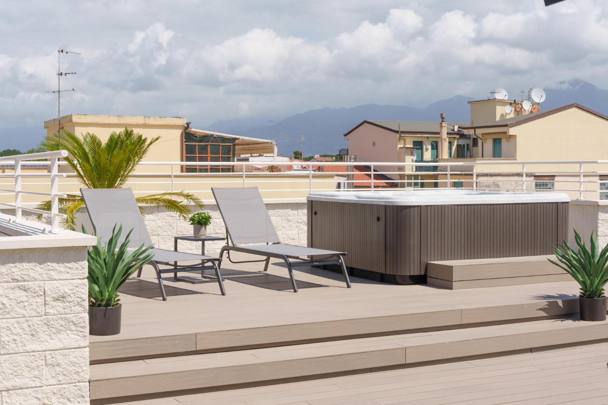 VI Suites Viareggio Dış mekan fotoğraf
