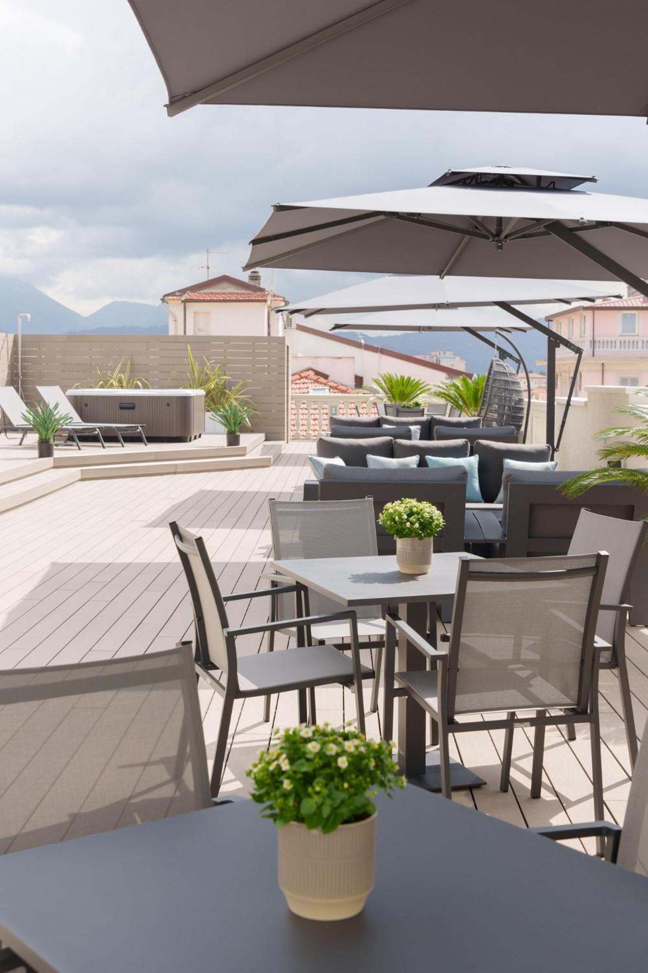 VI Suites Viareggio Dış mekan fotoğraf