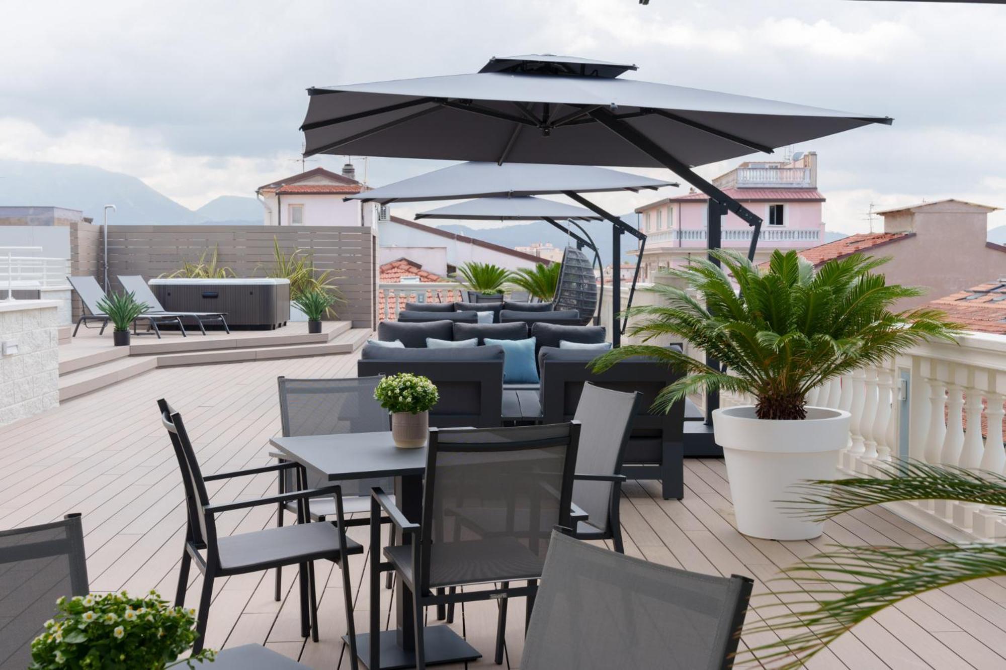VI Suites Viareggio Dış mekan fotoğraf